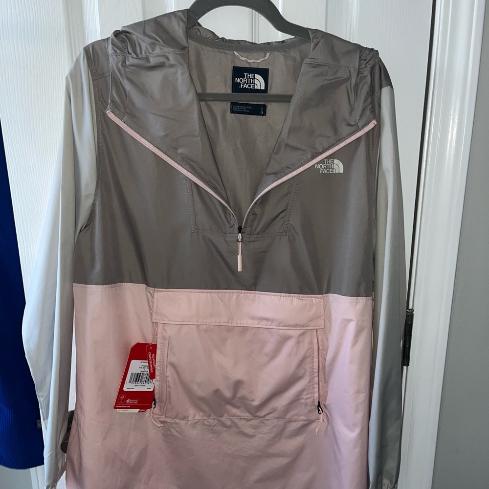 North Face lightweight rain jacket - size Large - BNWT